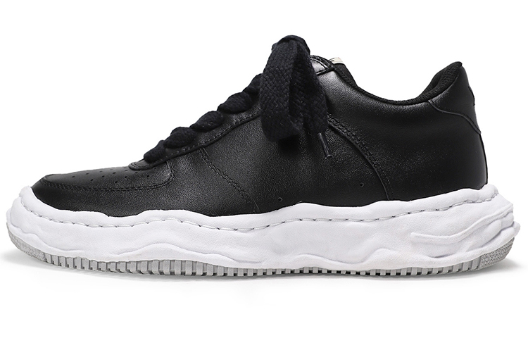 MIHARA YASUHIRO Wayne Low Black Leather Melted Sole Sneakers . A07FW702 Black and White