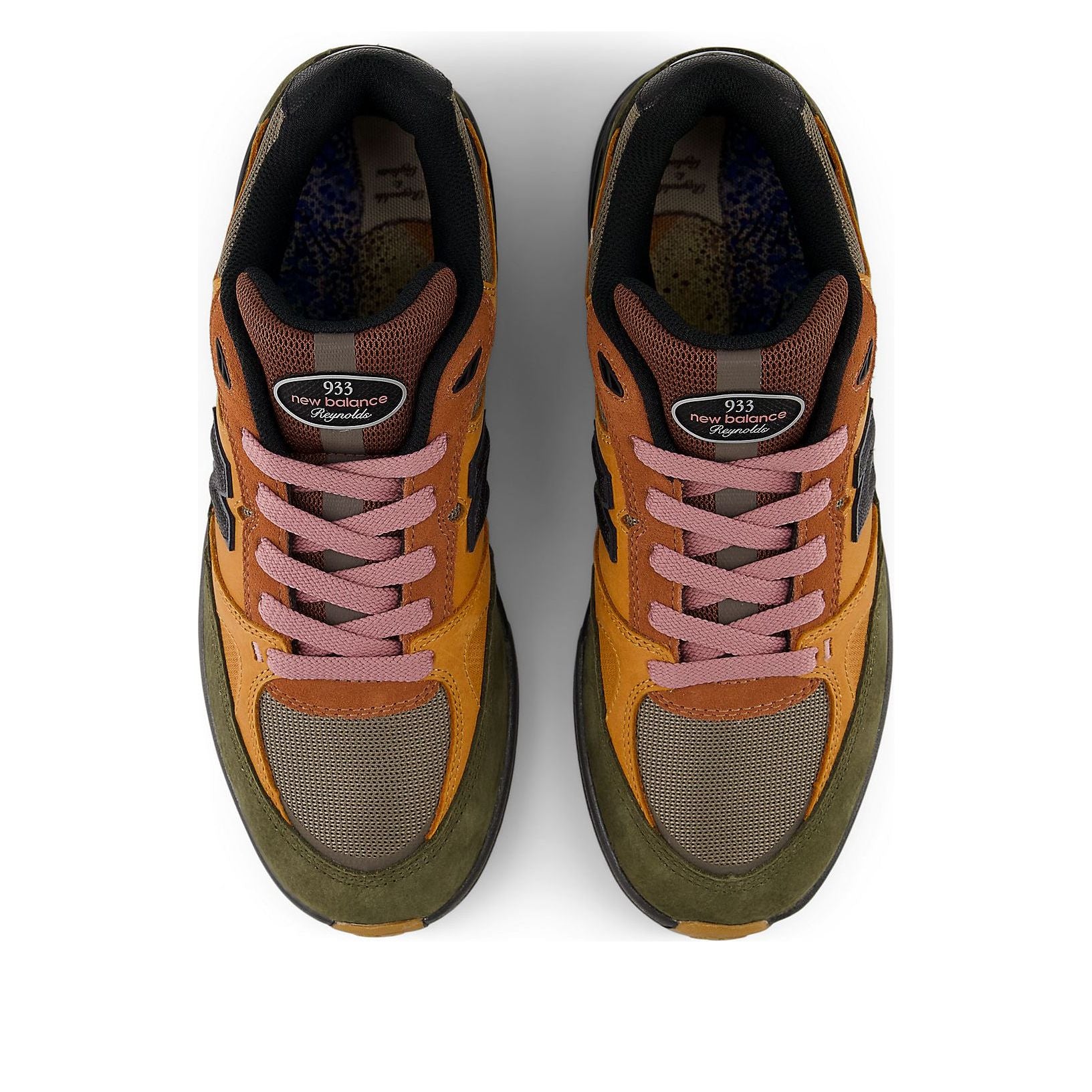 Lookbook 마이크 지글리오티 x 뉴발란스 뉴메릭 933 ''트루 브라운 캔디 핑크'' NM933LOT