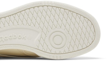 Milk Makeup x Reebok Club C 85 Vegano 'Sala de Equipos' HP3404 Purchase Milk Makeup x Reebok Club C 85 Vegano 'Sala de Equipos' HP3404