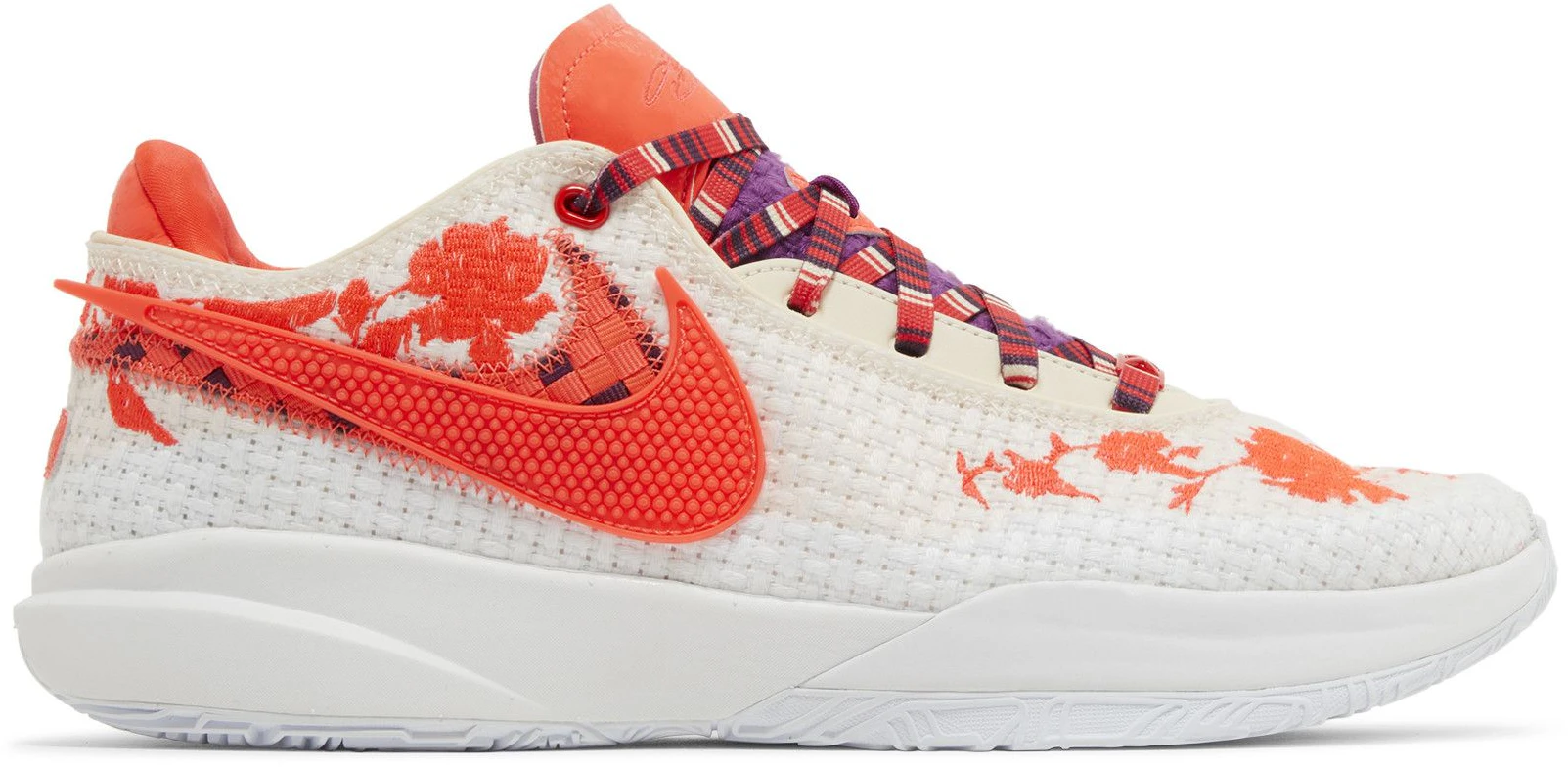 mimi-plange-x-nike-le-bron-20-premium-ceremony