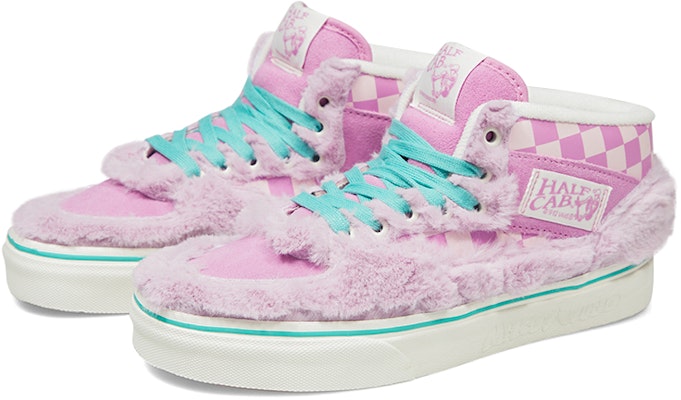 Miro & Wujo x Vans Half Cab '兔年' VN000UC8BO9 Lookbook Miro & Wujo x Vans Half Cab '兔年' VN000UC8BO9