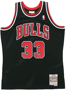 Camiseta Retro Mitchell & Ness Bulls Pippen #33 Negra SMJYGS18151-CBUBLCK97SPI Buy Camiseta Retro Mitchell & Ness Bulls Pippen #33 Negra SMJYGS18151-CBUBLCK97SPI