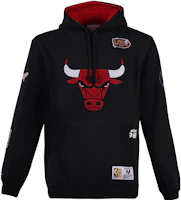 Mitchell Ness Bulls Logo Oversized Hoodie Black Unisex Pullover Sweatshirt FPHD4849-CBUYYPPPBLCK Mitchell Ness Bulls Logo Oversized Hoodie Black Unisex Pullover Sweatshirt FPHD4849-CBUYYPPPBLCK