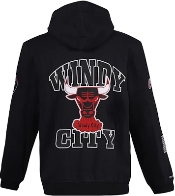 Mitchell Ness Bulls Logo Oversized Hoodie Black Unisex Pullover Sweatshirt FPHD4849-CBUYYPPPBLCK Lookbook Mitchell Ness Bulls Logo Oversized Hoodie Black Unisex Pullover Sweatshirt FPHD4849-CBUYYPPPBLCK