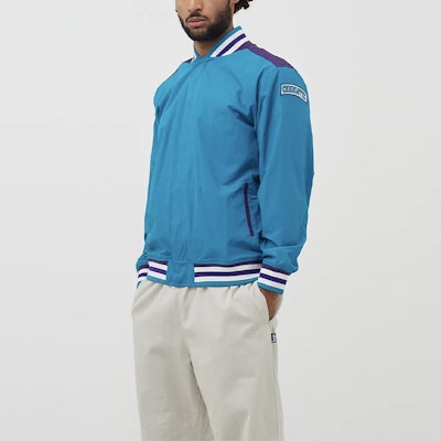 Mitchell Ness Mitchell & Ness 96-97 Hornets Retro Basketball Jacket Unisex Blue AWJKGS18052-CHOTEAL96 Lookbook Mitchell Ness Mitchell & Ness 96-97 Hornets Retro Basketball Jacket Unisex Blue AWJKGS18052-CHOTEAL96