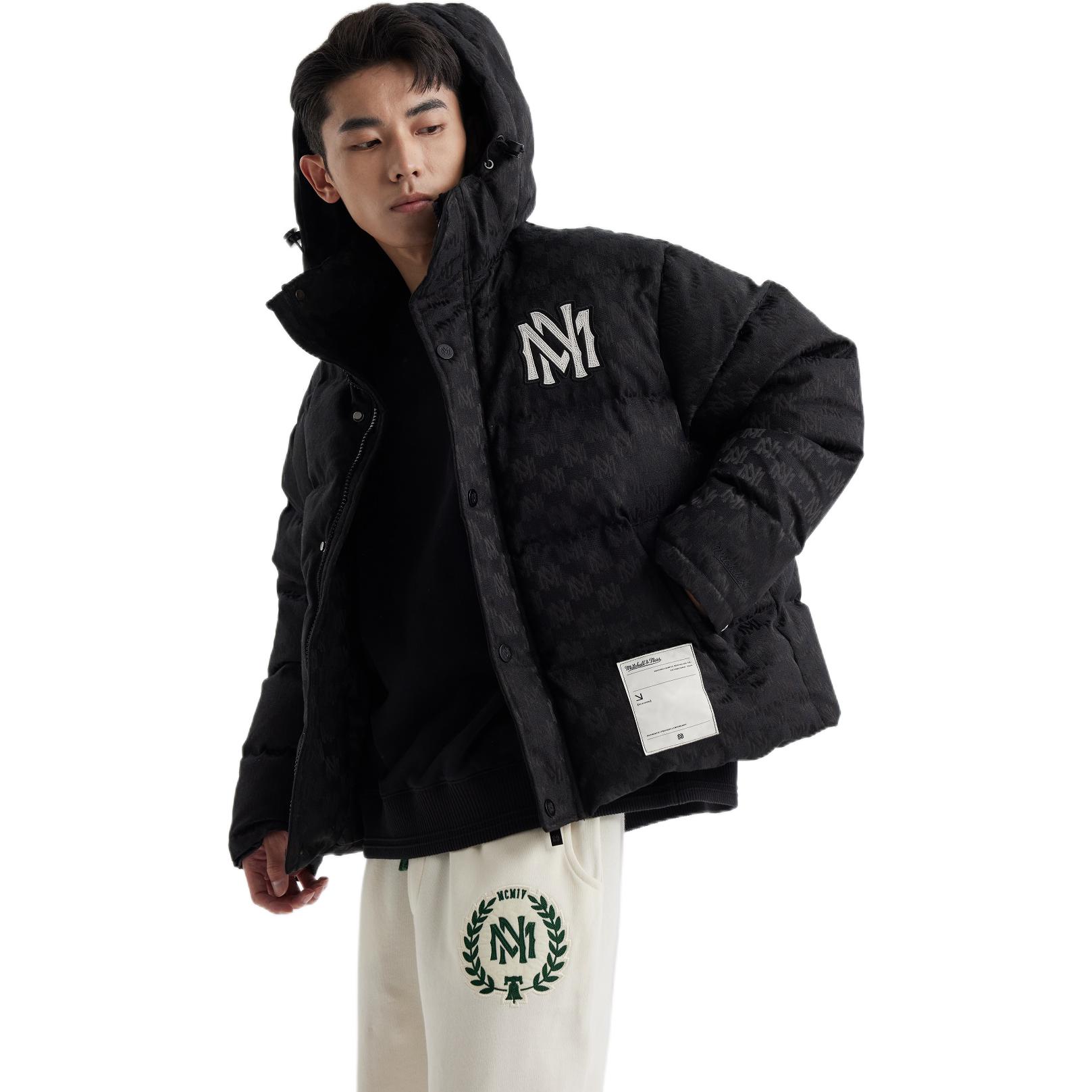 Purchase Mitchell & Ness 全版Logo黑色保暖短版羽絨外套 男女冬季休閒款 MNHYAWTODJ028-BLK