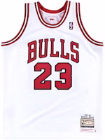 Mitchell Ness Mitchell & Ness Authentic 1997-98 Chicago Bulls Michael Jordan Jersey White AJY4GS18398-CBUWHIT97MJO Mitchell Ness Mitchell & Ness Authentic 1997-98 Chicago Bulls Michael Jordan Jersey White AJY4GS18398-CBUWHIT97MJO