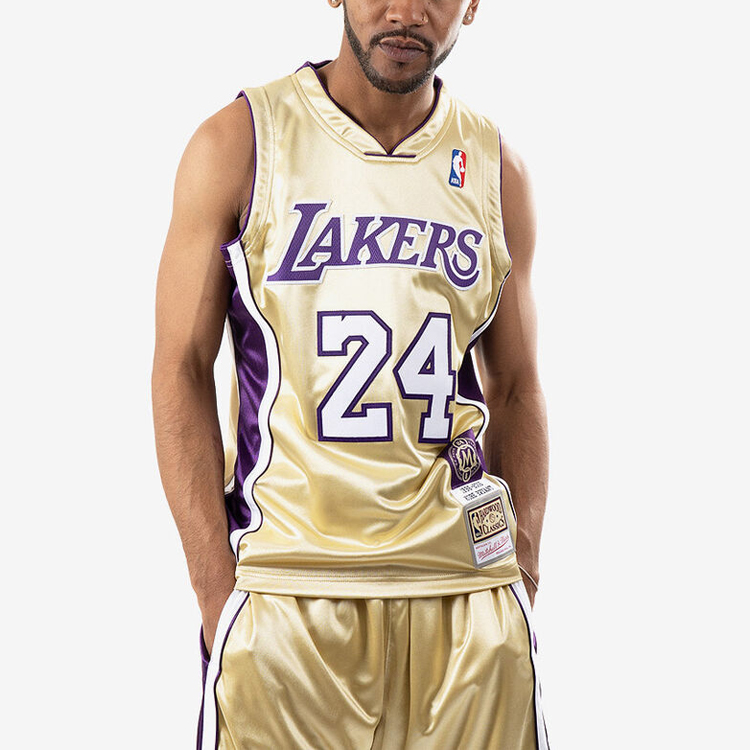 Shop Mitchell & Ness Jersey Lakers Kobe Bryant #24 Oro Edición Retro Hombre AJY4CP20021-LALGOLD96KBR
