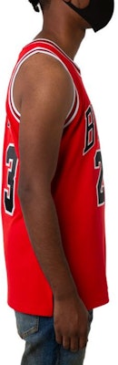 Mitchell Ness Mitchell & Ness Chicago Bulls Michael Jordan #23 Red 1997-98 Retro Jersey Unisex AJY4GS18399-CBUSCAR97MJO Details for Mitchell Ness Mitchell & Ness Chicago Bulls Michael Jordan #23 Red 1997-98 Retro Jersey Unisex AJY4GS18399-CBUSCAR97MJO