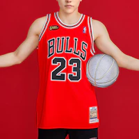 Shop Mitchell Ness Mitchell & Ness Chicago Bulls NBA Finals 97-98 #23 Jordan Retro Jersey Red Unisex. AJY4CP19016-CBUUNRD97MJO