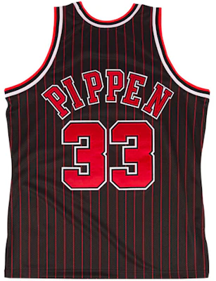 Mitchell & Ness Jersey Chicago Bulls Scottie Pippen #33 95-96 Hitam Retro Mesh. 7226-300-95SPIPP Lookbook Mitchell & Ness Jersey Chicago Bulls Scottie Pippen #33 95-96 Hitam Retro Mesh. 7226-300-95SPIPP