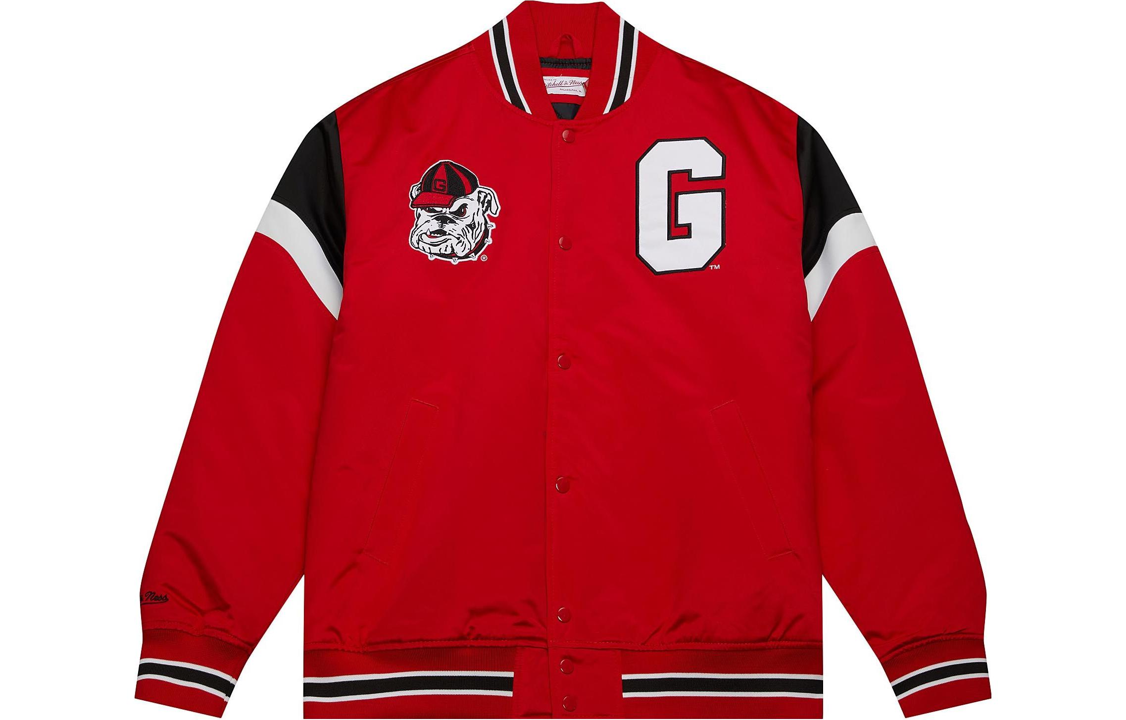 Mitchell Ness Mitchell & Ness Heavyweight Satin Jacket University Of Iowa Black Jacket OJBF5516UIAYYPPPBLCK