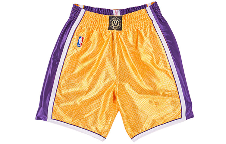 Shop ミッチェル＆ネス ロサンゼルス・レイカーズ コービー リバーシブル バスパン 金/紫 SHORGS20052-LALGOLDKBR