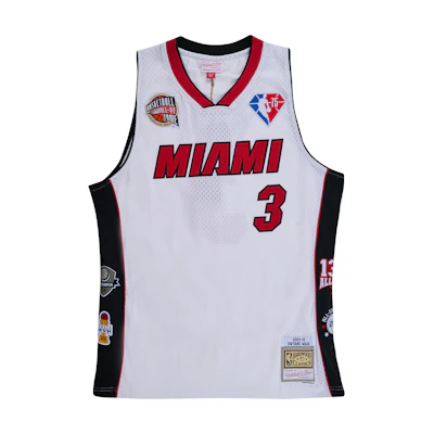 Mitchell Ness Mitchell & Ness Miami Heat Dwyane Wade #3 Retro Basketball Jersey - White. SMJY6865-MHEYYDWAWHIT