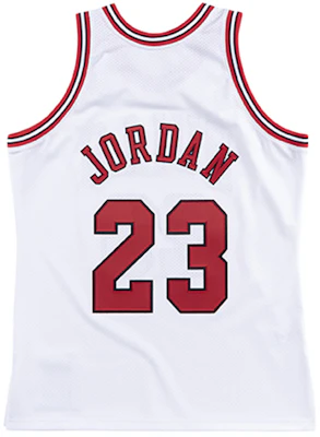 Mitchell & Ness NBA 98 Bulls Jordan #23 Retro Jersey Basket Putih AJY4LG19010-CBUWHIT98MJO Lookbook Mitchell & Ness NBA 98 Bulls Jordan #23 Retro Jersey Basket Putih AJY4LG19010-CBUWHIT98MJO