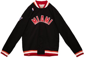Mitchell Ness Mitchell & Ness NBA Embroidered Jacket 96-97 Miami Heat Black Unisex. AWJKAC19189-MHEBLCK96 Mitchell Ness Mitchell & Ness NBA Embroidered Jacket 96-97 Miami Heat Black Unisex. AWJKAC19189-MHEBLCK96