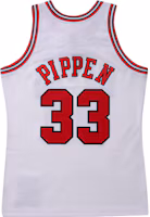 Lookbook Mitchell & Ness 復古籃球背心 Scottie Pippen #33 芝加哥公牛 白色 男女適用 AJY44952-CBU97SPIWHIT