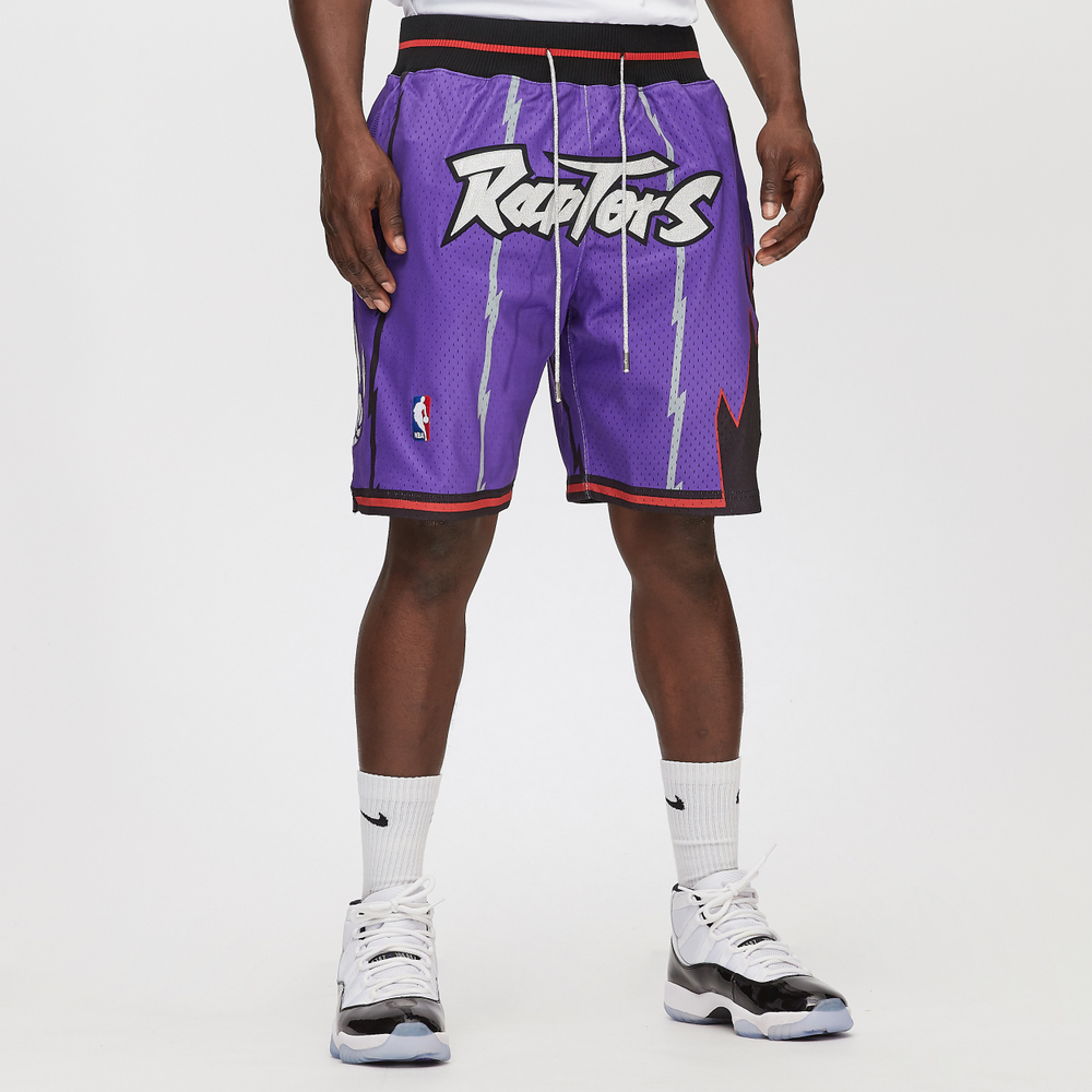 Shop Mitchell & Ness Retro Mid-Rise Loose Fit Celana Basket Unisex. SHORBW18055-TRAPURP