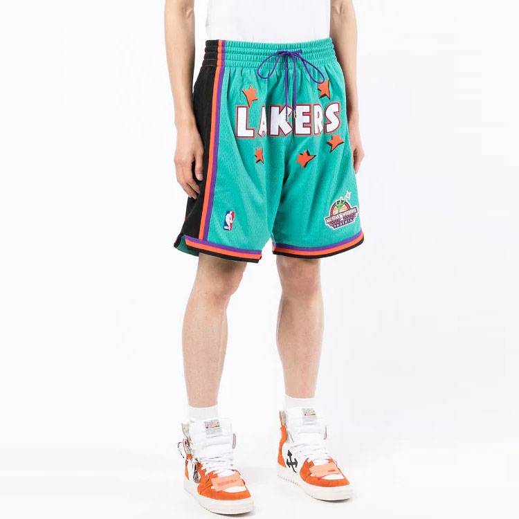 Shop Mitchell & Ness x Just Don 湖人復古籃球短褲 藍綠色 男女通用 SHORDL20015-LALTEAL95