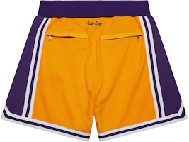Lookbook Mitchell & Ness x Just Don Los Angeles Lakers Celana Pendek Basket Kuning. PFSW7546-LALYYPPPGDPR