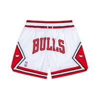 Mitchell Ness Mitchell & Ness x Just Don NBA Bulls 96-97 Retro Basketball Shorts White Unisex PFSW6977-CBUYYPPPWHRD Mitchell Ness Mitchell & Ness x Just Don NBA Bulls 96-97 Retro Basketball Shorts White Unisex PFSW6977-CBUYYPPPWHRD
