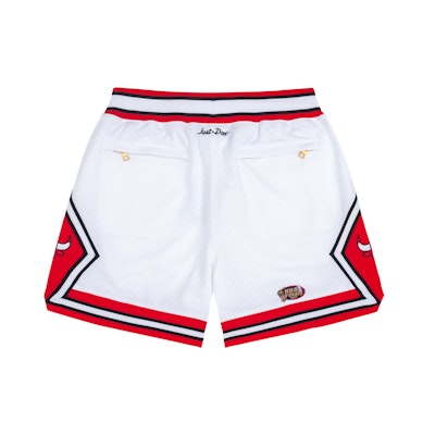 Mitchell Ness Mitchell & Ness x Just Don NBA Bulls 96-97 Retro Basketball Shorts White Unisex PFSW6977-CBUYYPPPWHRD Lookbook Mitchell Ness Mitchell & Ness x Just Don NBA Bulls 96-97 Retro Basketball Shorts White Unisex PFSW6977-CBUYYPPPWHRD