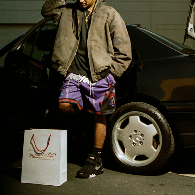 Shop ミッチェル＆ネス x ジャストドン トロントラプターズ 1995-96 レトロロゴ ショーツ パープル SHORMO22052-TRAPURP95