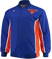Mitchell Ness Mitchell & Ness x NBA 92-93 New York Knicks Retro Varsity Jacket Mens. AWJKGS18058-NYKROYA92 Mitchell Ness Mitchell & Ness x NBA 92-93 New York Knicks Retro Varsity Jacket Mens. AWJKGS18058-NYKROYA92
