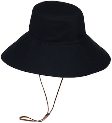 MIU MIU 刺繡標誌海軍藍情侶款漁夫帽 男女通用款式. 5HC220-2DXI-F022X Lookbook MIU MIU 刺繡標誌海軍藍情侶款漁夫帽 男女通用款式. 5HC220-2DXI-F022X