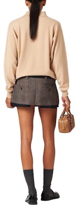 MIU MIU FW23 Logo Baju Polo Lengan Panjang Uniseks Putih Salji. MML812-13KZ-F0627-S-232 Shop MIU MIU FW23 Logo Baju Polo Lengan Panjang Uniseks Putih Salji. MML812-13KZ-F0627-S-232