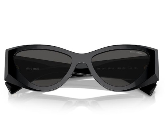 MIU MIU 标志性猫眼板材墨镜 男女通用 黑色 MU06YS1AB5S0 Lookbook MIU MIU 标志性猫眼板材墨镜 男女通用 黑色 MU06YS1AB5S0
