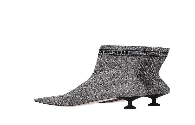 MIU MIU Pre 'Black Silver' 圖 9