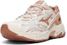 Order Mizuno Adventure Twe 'Putih Jingga' D1GH230107