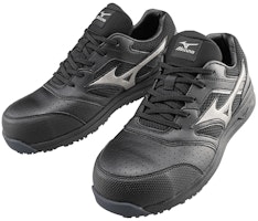 美津浓LS II Low '保护性黑' F1GA213409 Lookbook 美津浓LS II Low '保护性黑' F1GA213409