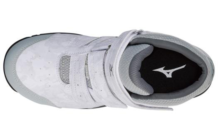 Lookbook Mizuno Almighty LS Mid-Cut 'Putih Kelabu' C1GA180205