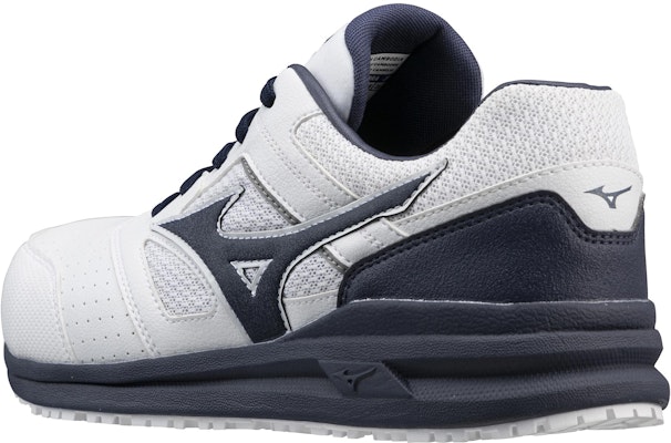 Mizuno Almighty TD2 11L Tali 'Putih Navy' F1GA210001 Lookbook Mizuno Almighty TD2 11L Tali 'Putih Navy' F1GA210001