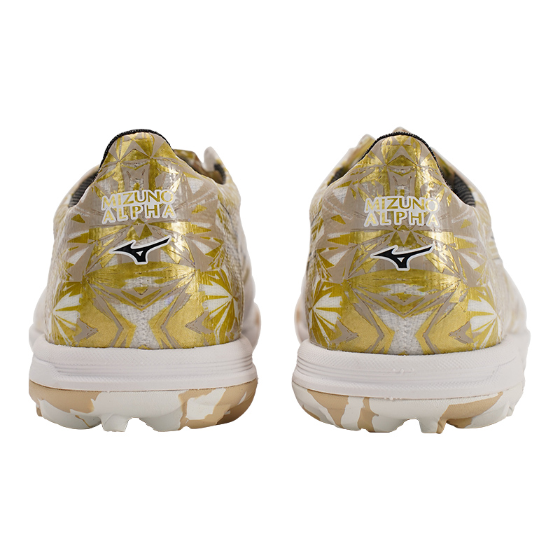 Shop 美津濃 人造草坪 透氣防滑減震 足球鞋 男款 白金色