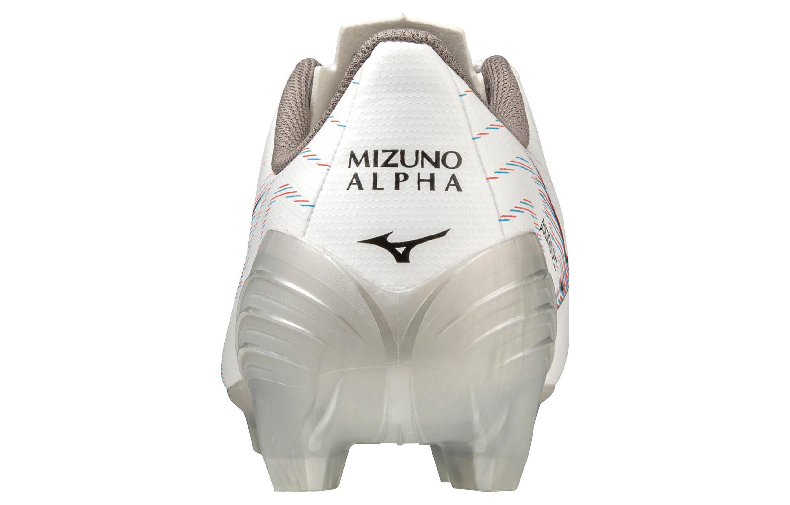 Shop ミズノ アルファ セレクト 白・屋外・滑り止め・サッカーシューズ P1GA236509