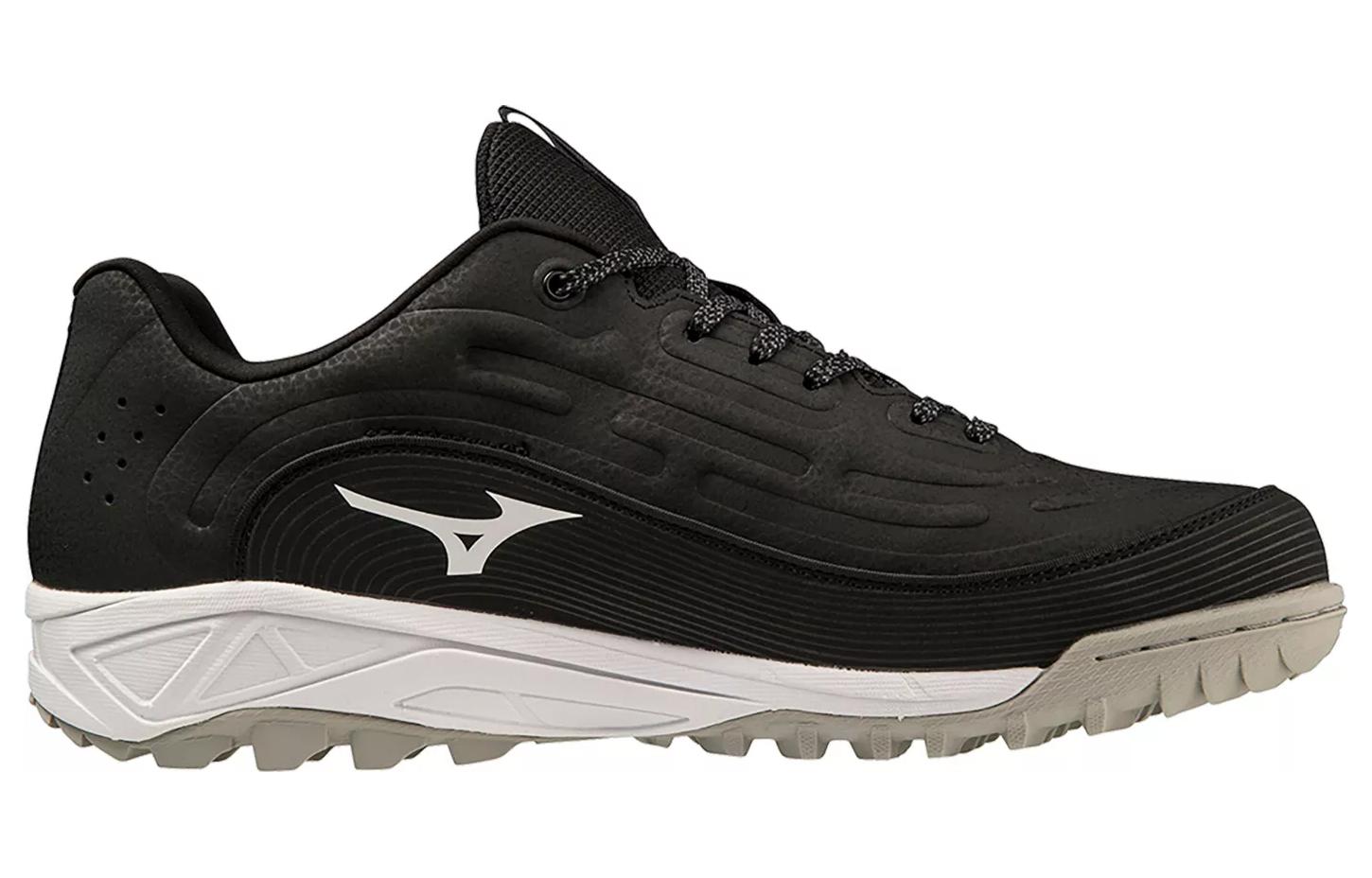Lookbook 美津浓 Ambition 3 BB Low AS '黑白' 运动鞋 320688-9000