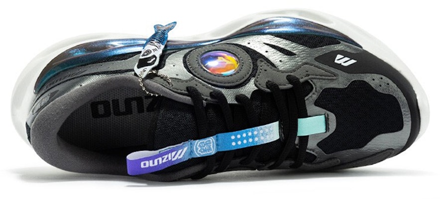 Mizuno Koi Black D1GH210304 Lookbook Mizuno Koi Black D1GH210304