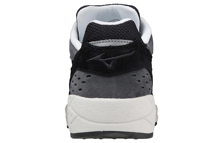 Shop Mizuno Contender ''Nero Irongate'' D1GA216201