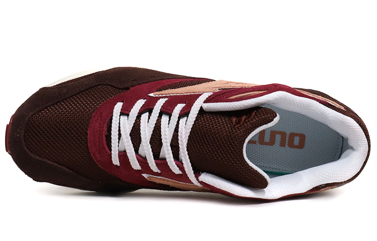 Lookbook Mizuno Contender S ''Bruin Bordeaux'' D1GA216203