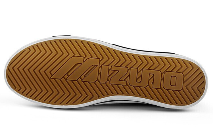 Shop 美津濃 Court S 透氣耐磨 低幫板鞋 男女同款 黑白