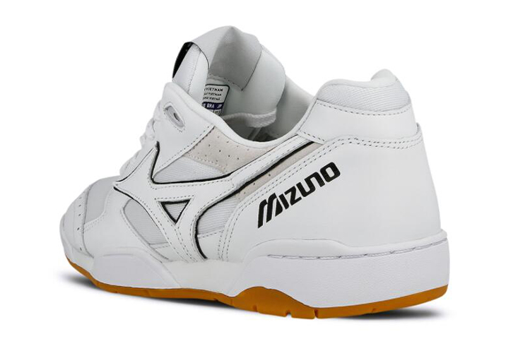 Lookbook Mizuno Court Select OG 'Putih Gum' D1GA182801