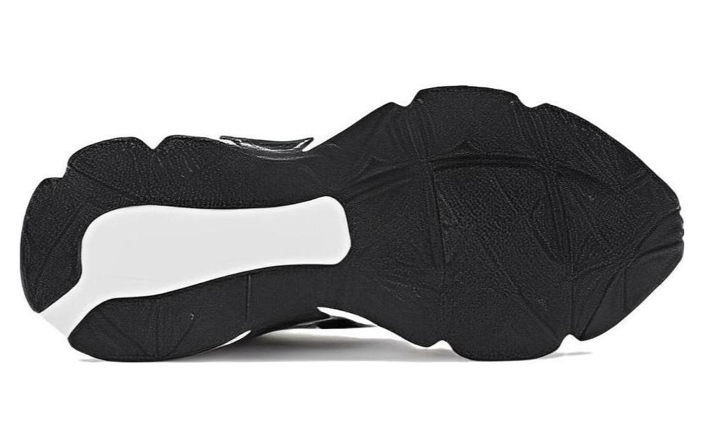 Shop Mizuno 颱風速度2 K 減震防滑耐磨 低筒 跑步鞋 男女同款 白銀黑