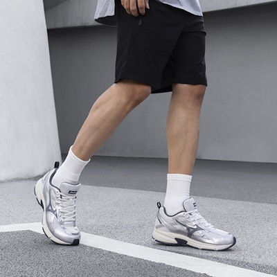 Mizuno Cyclone Speed 2K 'Abu-abu Perak' D1GH223019 Sizing Mizuno Cyclone Speed 2K 'Abu-abu Perak' D1GH223019