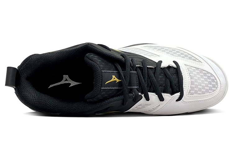 Lookbook Mizuno Dynablitz Low 'Hitam Putih Emas' V1GA212152
