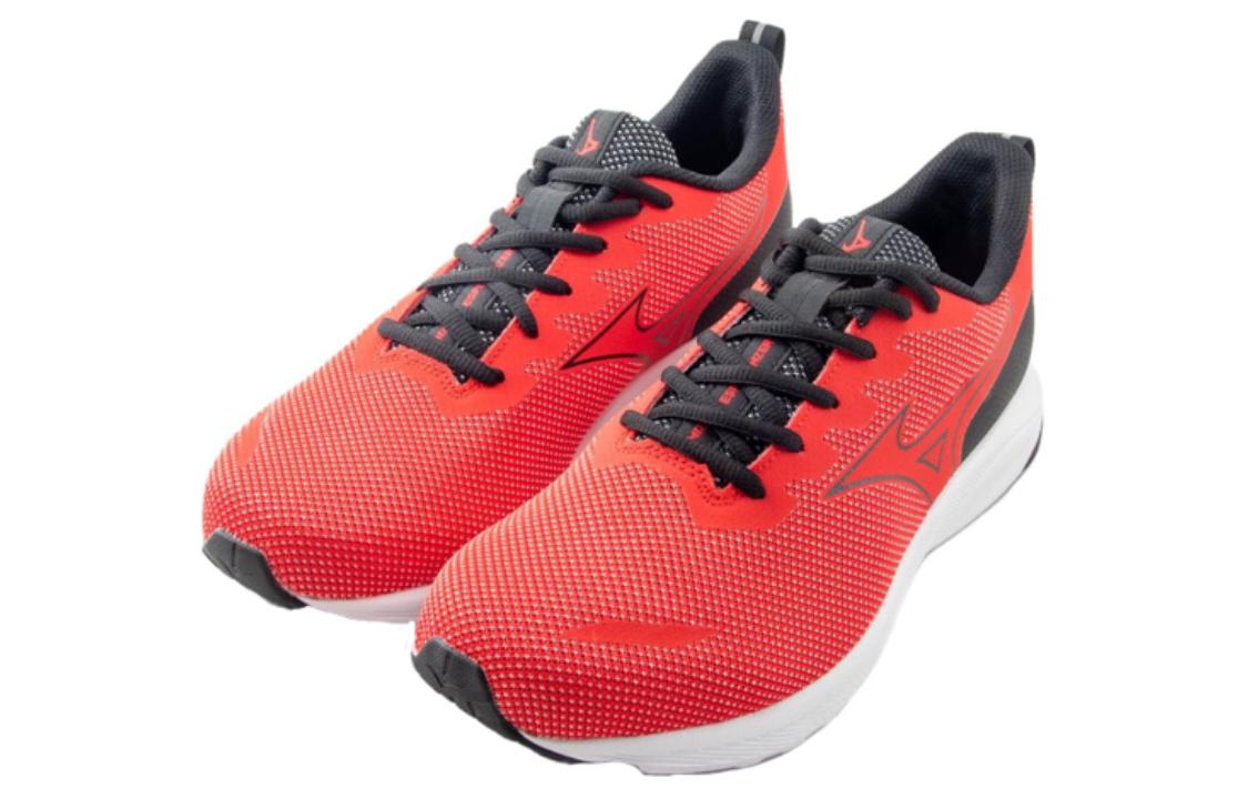 Lookbook 美津濃 Esperunzer 低筒 跑步鞋 男款 紅黑