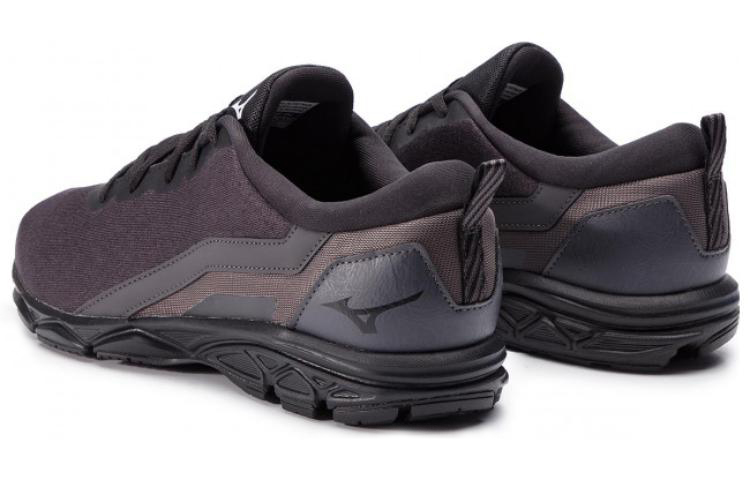 Shop Mizuno Ezrun 2 'Marrón' J1GE193803