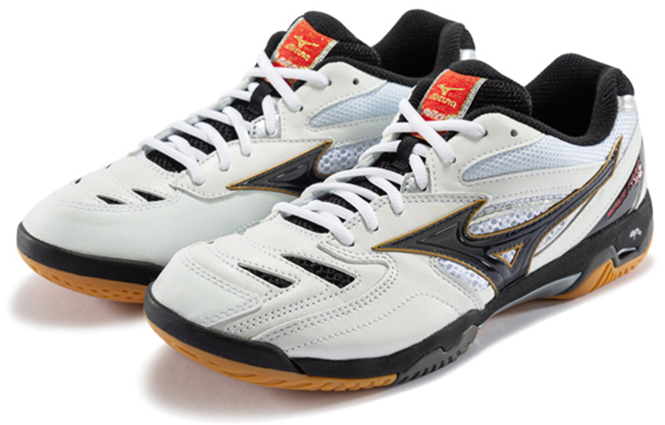 Lookbook Mizuno Fang Pro White/Black 71GA170009